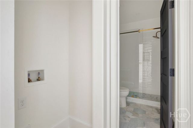 105 E Gwinnett Street 2, Savannah, GA 31401