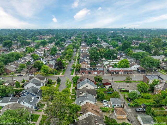 1417 Beaconsfield Avenue, Grosse Pointe, MI 48230