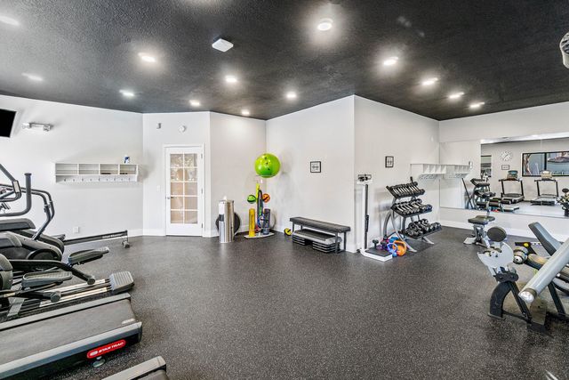 2305 Aspen Way, Boynton Beach, FL 33436