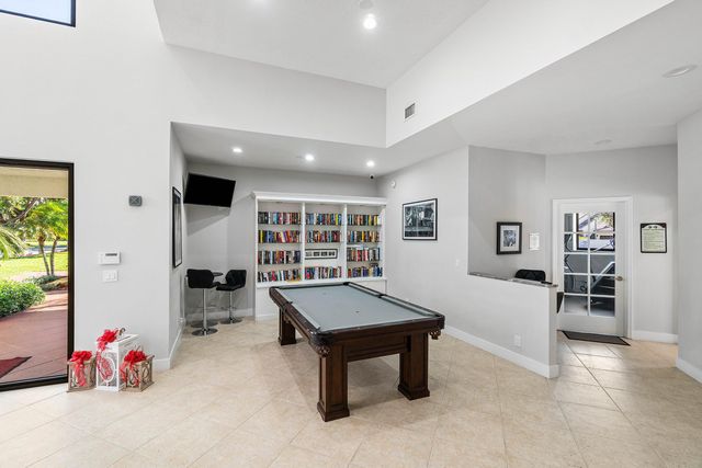 2305 Aspen Way, Boynton Beach, FL 33436