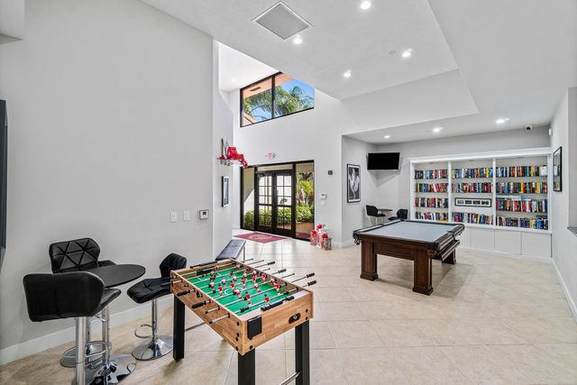 2305 Aspen Way, Boynton Beach, FL 33436