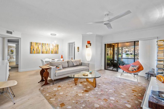 2305 Aspen Way, Boynton Beach, FL 33436