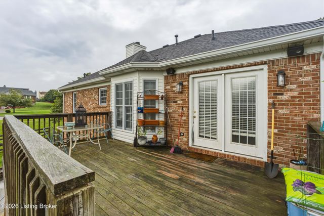 268 Lang Run Ct, Simpsonville, KY 40067