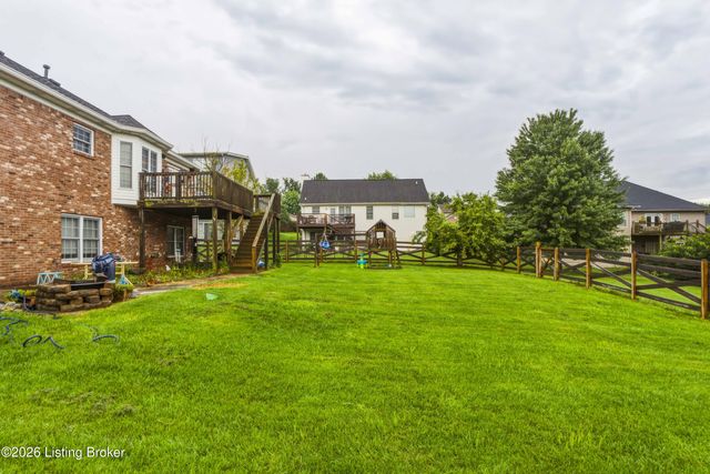 268 Lang Run Ct, Simpsonville, KY 40067