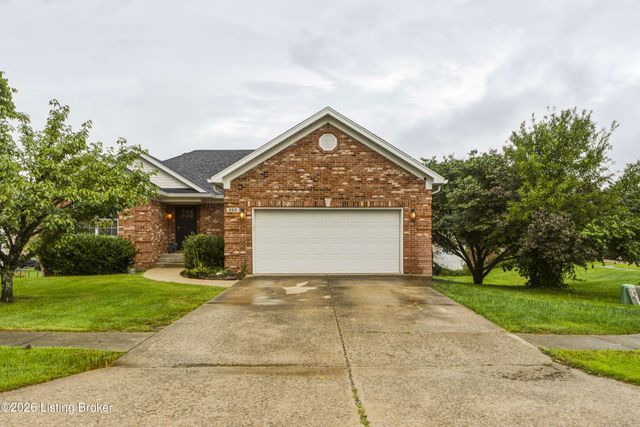 268 Lang Run Ct, Simpsonville, KY 40067