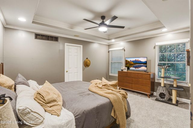 268 Lang Run Ct, Simpsonville, KY 40067