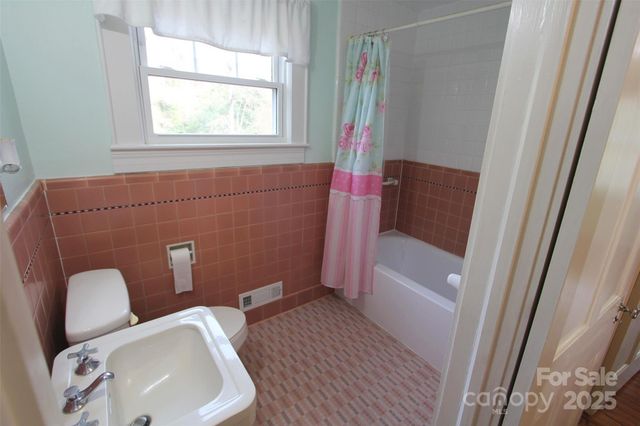 502 W WADE Street, Wadesboro, NC 28170