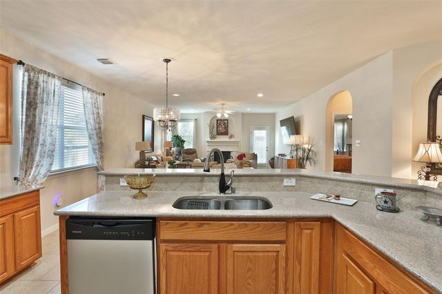 218 River Briar Lane, Richmond, TX 77406