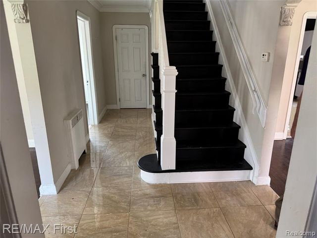 1349 Devonshire Road, Grosse Pointe, MI 48230