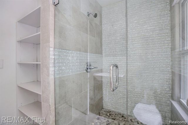 1349 Devonshire Road, Grosse Pointe, MI 48230