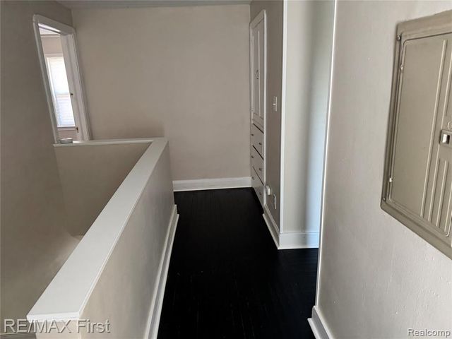 1349 Devonshire Road, Grosse Pointe, MI 48230