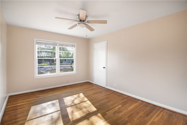 623 Field Ave, Taft, TX 78390