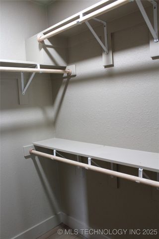 215 N California, Atoka, OK 74525