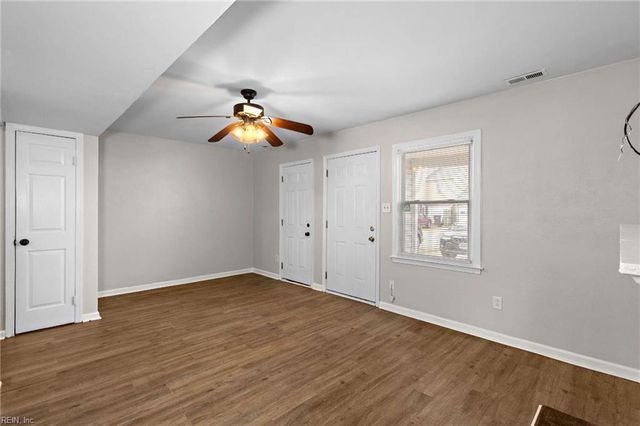 2905 N Radcliffe LN, Chesapeake, VA 23321