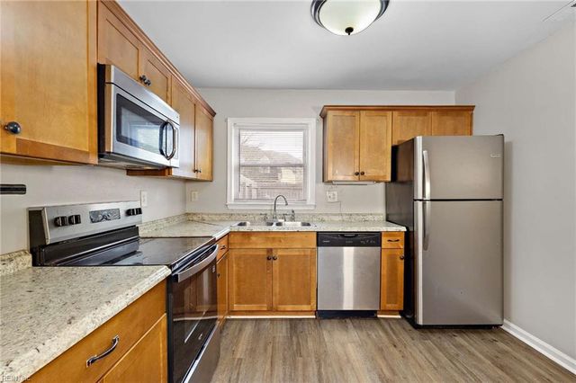 2905 N Radcliffe LN, Chesapeake, VA 23321