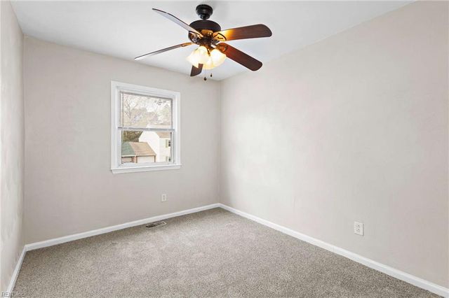 2905 N Radcliffe LN, Chesapeake, VA 23321