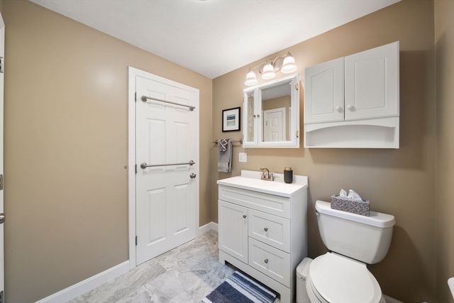 29 S Central St, Milford, MA 01757