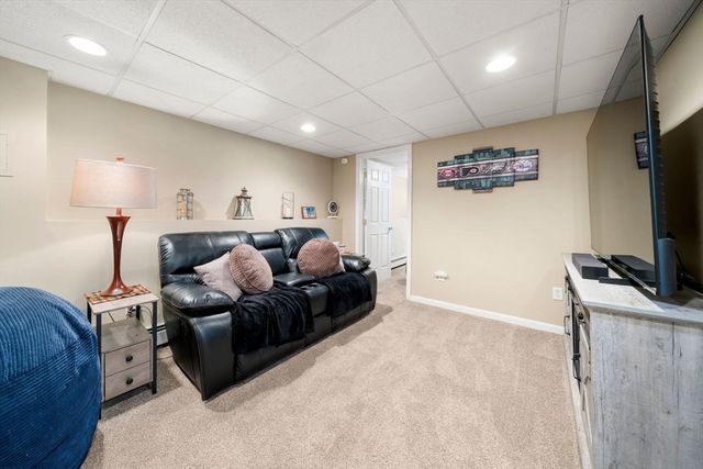 29 S Central St, Milford, MA 01757