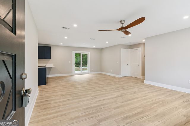 147 Greenwood Street, Jesup, GA 31545