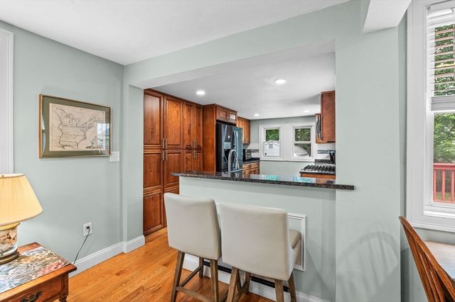 26 Central St, Nahant, MA 01908