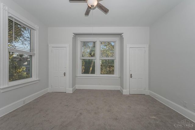 2232 Kemper Lane, Cincinnati, OH 45206