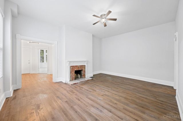 2232 Kemper Lane, Cincinnati, OH 45206