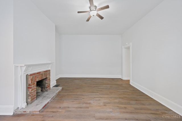 2232 Kemper Lane, Cincinnati, OH 45206