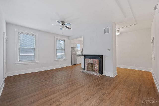 2232 Kemper Lane, Cincinnati, OH 45206