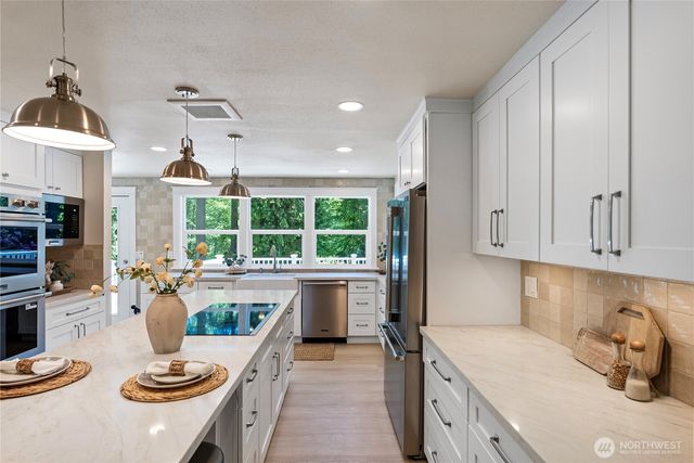 6119 Sehmel Drive, Gig Harbor, WA 98332