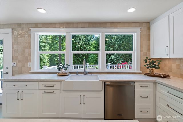 6119 Sehmel Drive, Gig Harbor, WA 98332