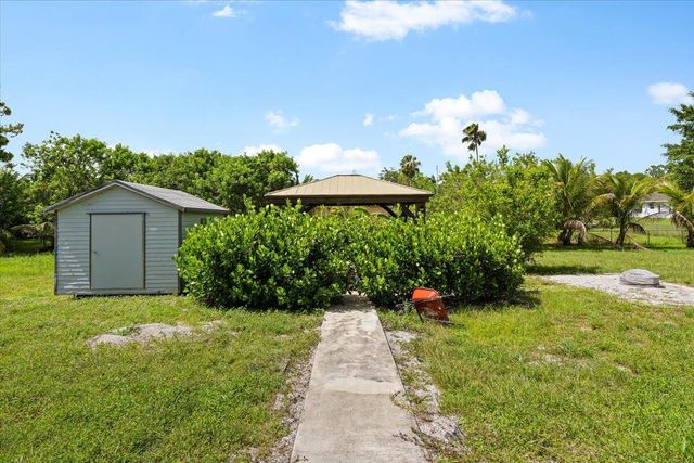 16155 69th Street N, Loxahatchee, FL 33470
