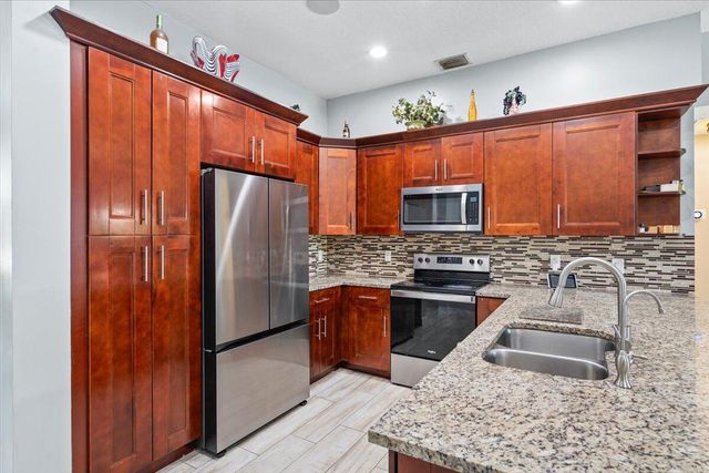 16155 69th Street N, Loxahatchee, FL 33470