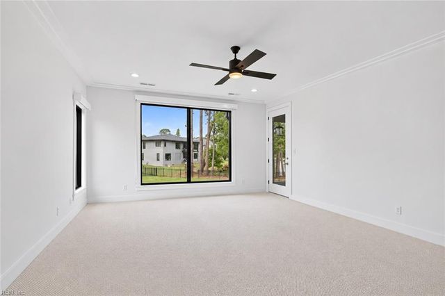 1316 Lambeth LN, Virginia Beach, VA 23455