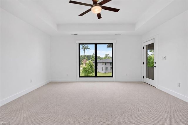 1316 Lambeth LN, Virginia Beach, VA 23455
