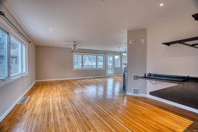 1117 S Englewood Avenue, Evansville, IN 47714