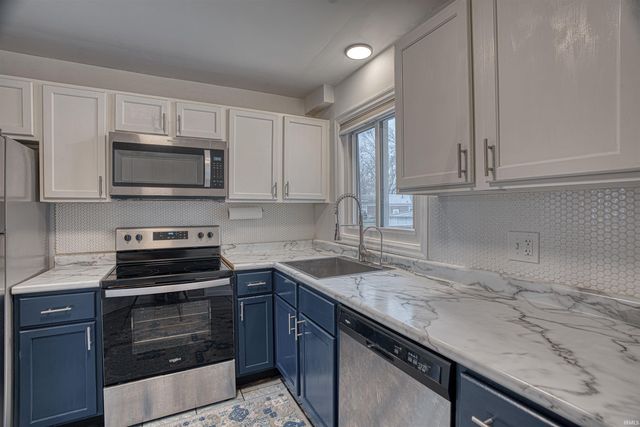 1117 S Englewood Avenue, Evansville, IN 47714