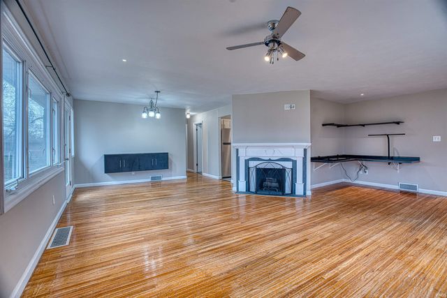 1117 S Englewood Avenue, Evansville, IN 47714