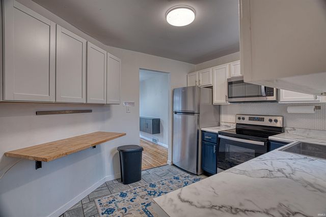 1117 S Englewood Avenue, Evansville, IN 47714