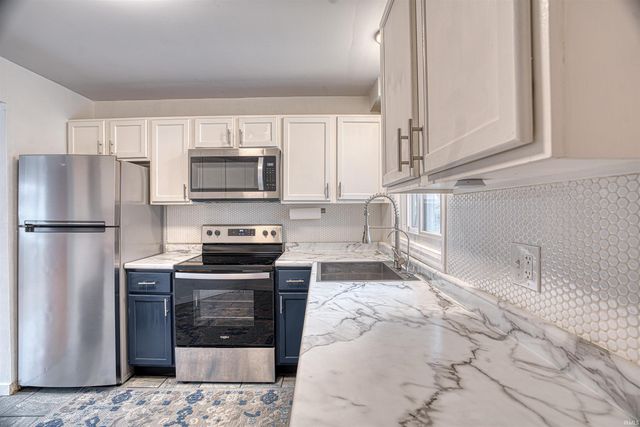 1117 S Englewood Avenue, Evansville, IN 47714