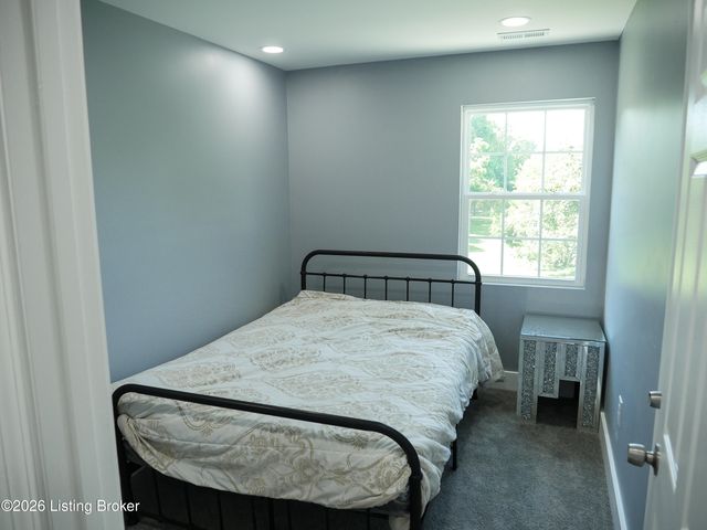 927 Algonquin Pkwy, Louisville, KY 40208