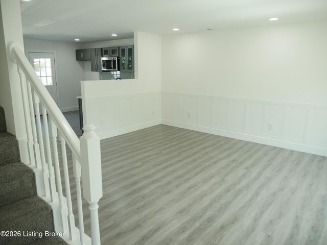 927 Algonquin Pkwy, Louisville, KY 40208