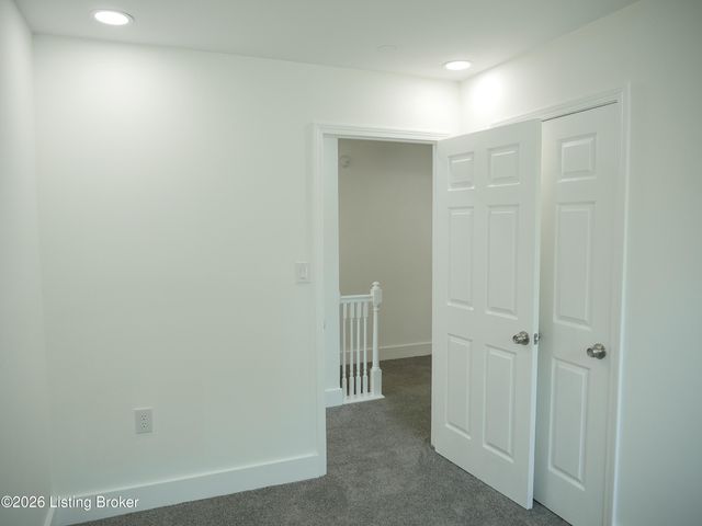 927 Algonquin Pkwy, Louisville, KY 40208
