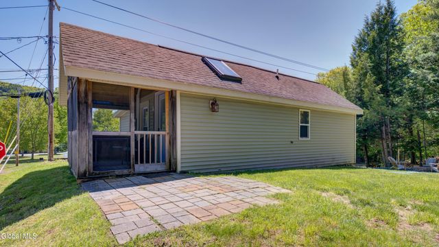 1649 N Shore Road, Day, NY 12835