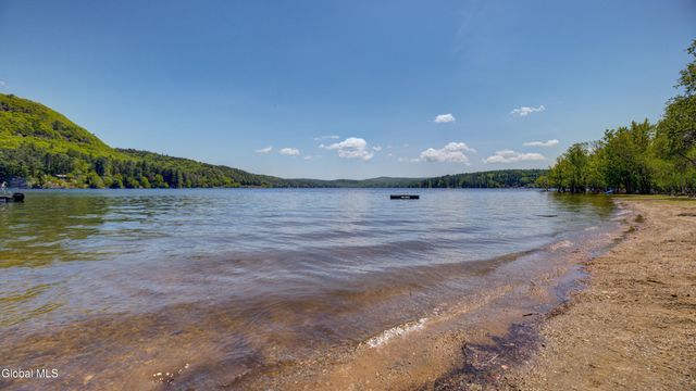 1649 N Shore Road, Day, NY 12835