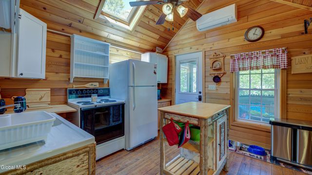 1649 N Shore Road, Day, NY 12835
