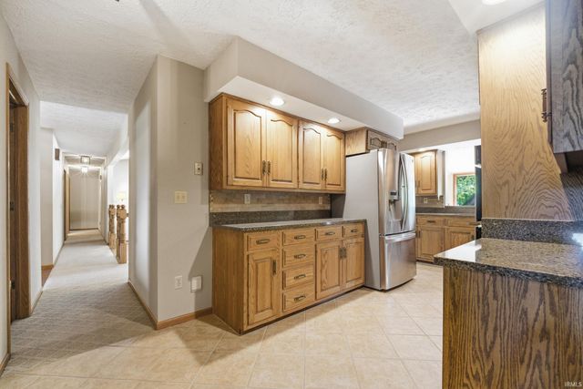 1819 Bent Tree Trail, West Lafayette, IN 47906