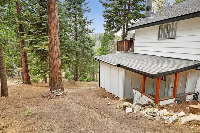 628 Rose Lane, Twin Peaks, CA 92391
