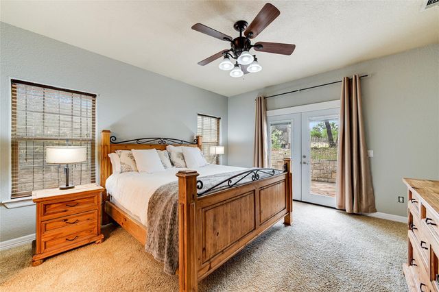 106 Masonic Lodge RD, Wimberley, TX 78676