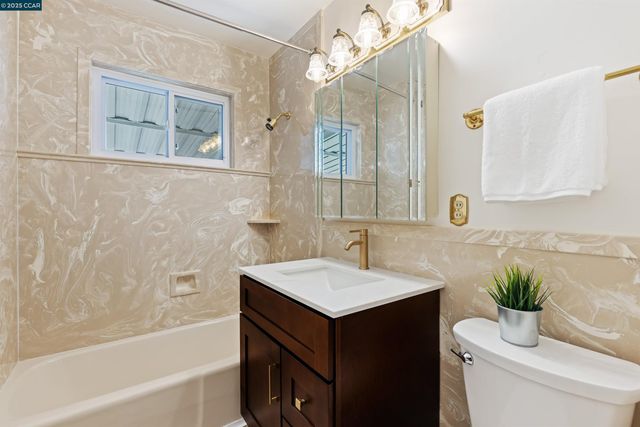 2321 Camino Dolores, Castro Valley, CA 94546