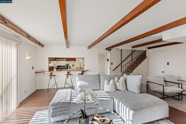 2321 Camino Dolores, Castro Valley, CA 94546